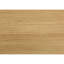 Table d'appoint décontractée à deux niveaux de 61 cm de hauteur, avec dessus en stratifié naturel et panneau, idéale comme table de chevet dans une chambre ou un salon. Étagère de rangement fermée.