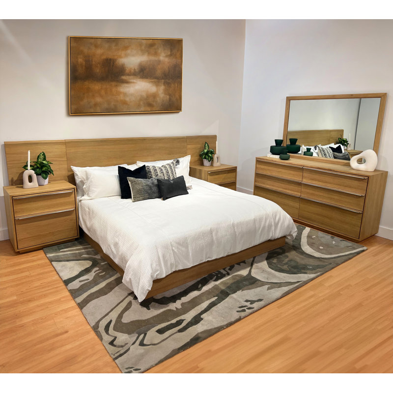 Ensemble de chambre avec grand lit en bois massif 5 pièces Cashin