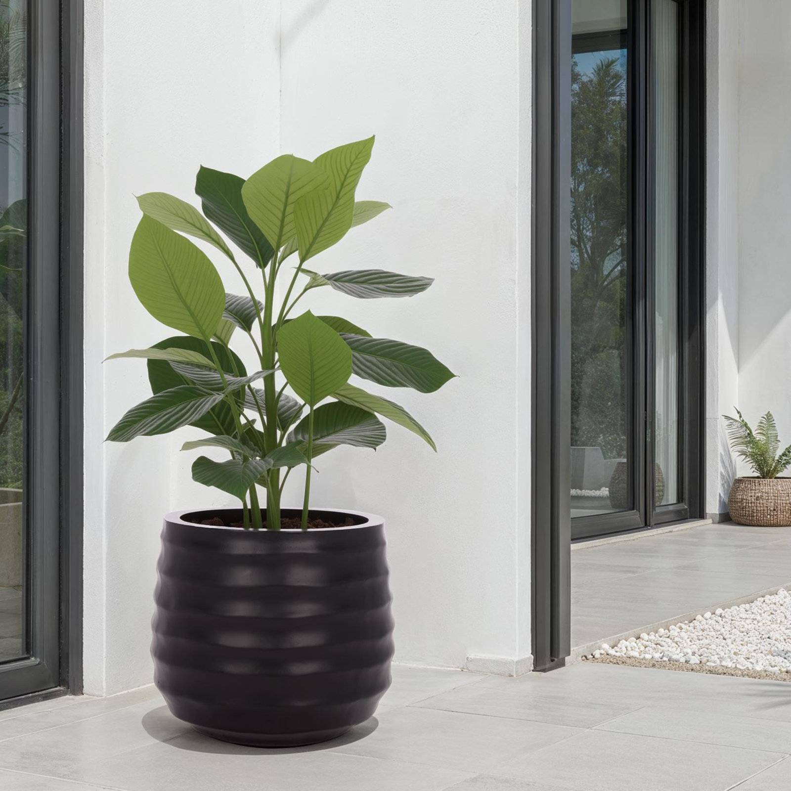Marta Planter Pot, Black