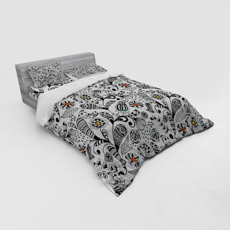 Traditional Polyester Floral Duvet Cover, Queen Duvet Cover + 3 Additional Pieces