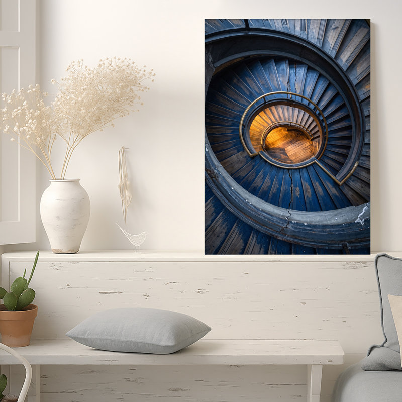 Art mural en toile bleu avec escalier en colimaçon en bois, H 18 po x l 12 po