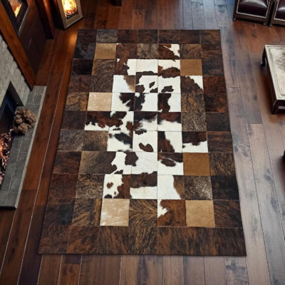Tricolor Cowhide Patchwork Rug_7.83 X 10 Ft