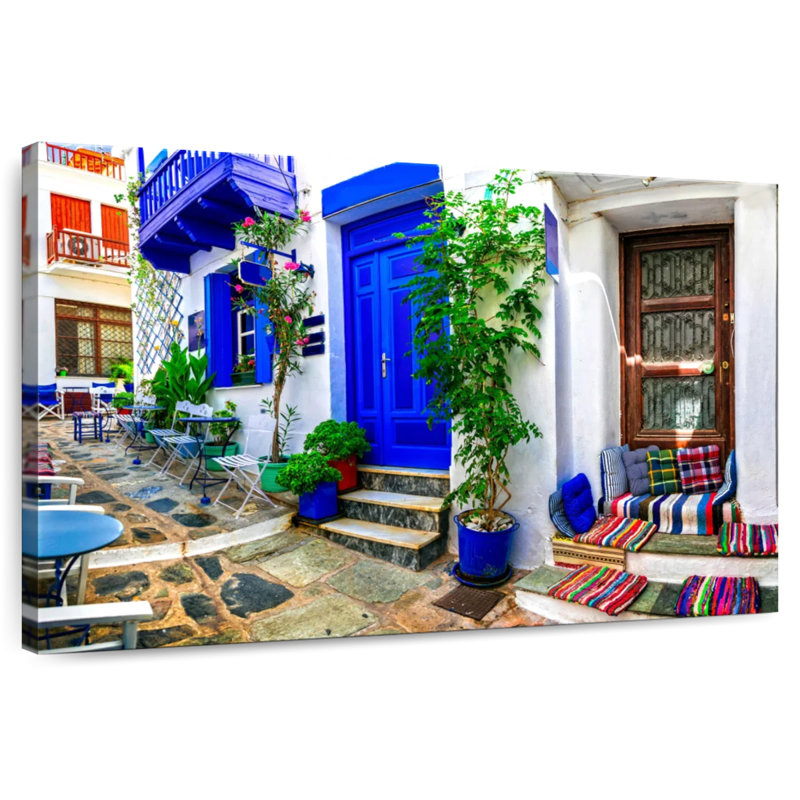 Nicci Quaint Greek Cafe