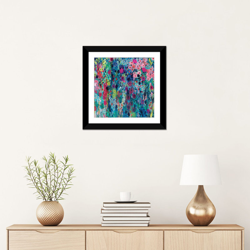 «Painted Strings», impression sur toile, H 16 po x l 16 po x P 1 po, Papier beaux-arts encadré noir, Blanc