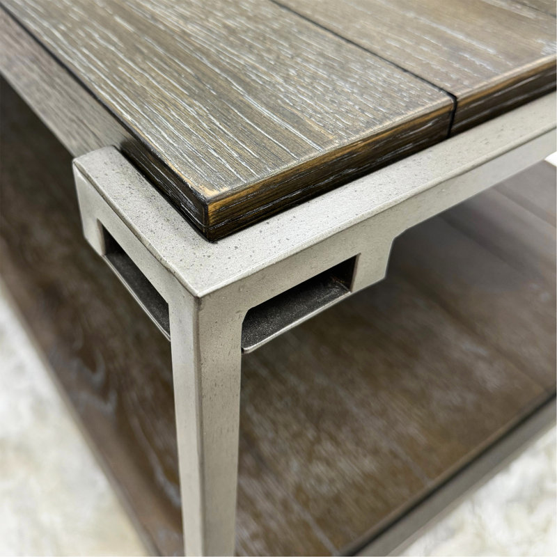 Ensemble de 3 tables basses et 2 tables d'appoint en bois