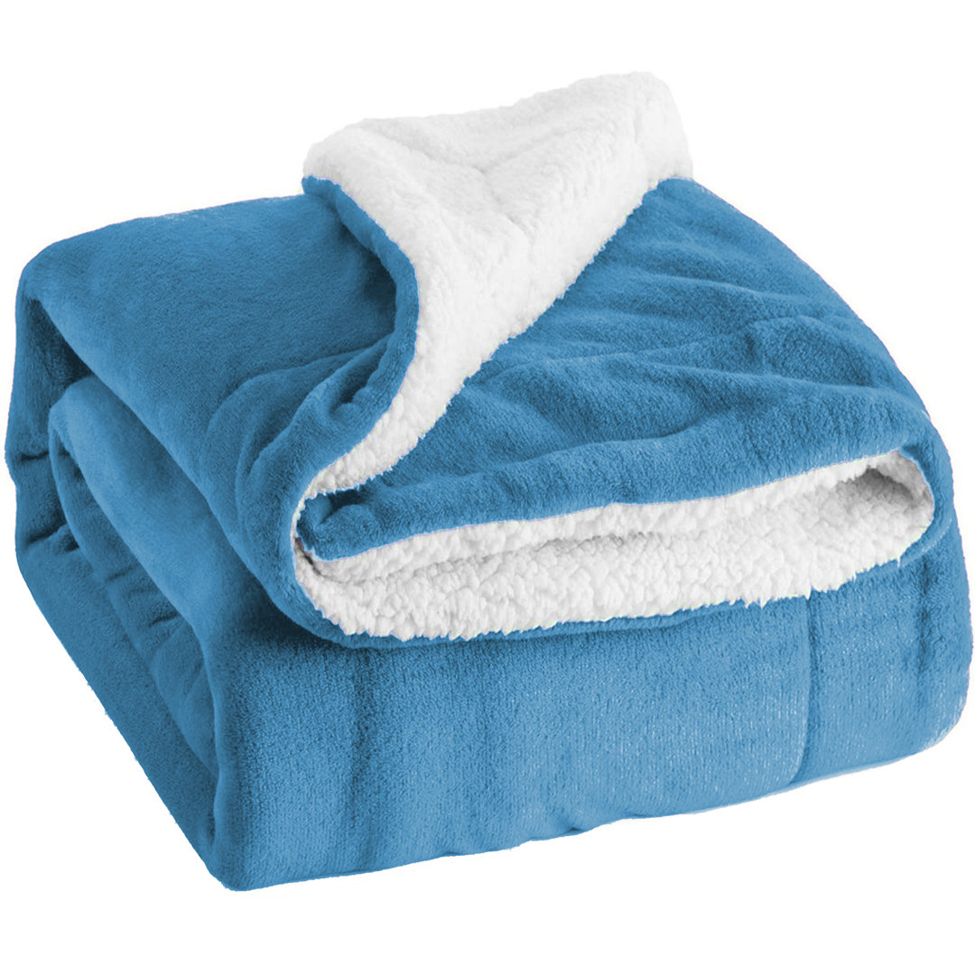 Super Soft Sherpa Fleece Blanket – Reversible Cozy Throw 240 GSM