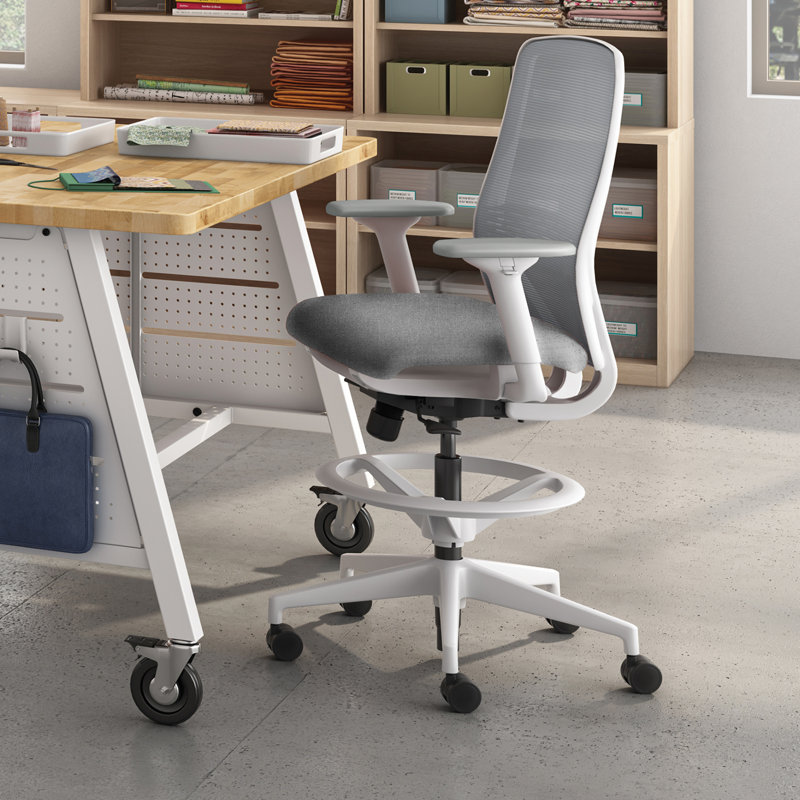Tabouret de travail HON Nucleus, repose-pieds réglable, filet brouillard, tissu Aspen, structure blanche, Blanc de designer