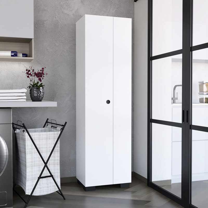 Armoire à balai Lake, blanc - Design mince avec tablettes intérieures et rangements latéraux pour un rangement optimisé