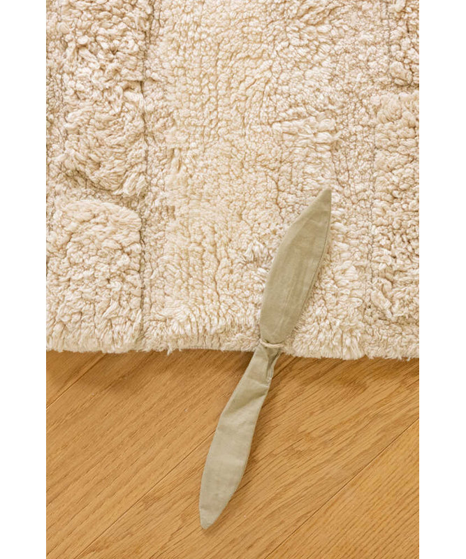 Hand Tufted Floral Area Rug in Natural/Ivory/Olive