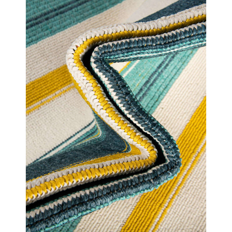 Gourlie Indoor/Outdoor Area Rug, Round 6'1"