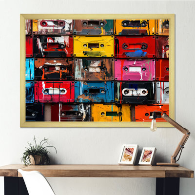 Art pop coloré avec bandes mélodiques IV - cassettes sur toile