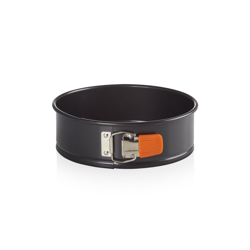 Le Creuset Bakeware Springform Round Cake Tin, 24cm