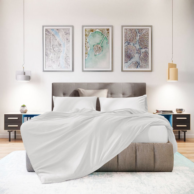 Lockland Extra Softness Premium Microfiber Bedding Set, White