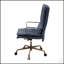 Luxueuse chaise de bureau pivotante en cuir fleur avec hauteur réglable et rembourrage confortable, parfaite pour les espaces de travail modernes.
