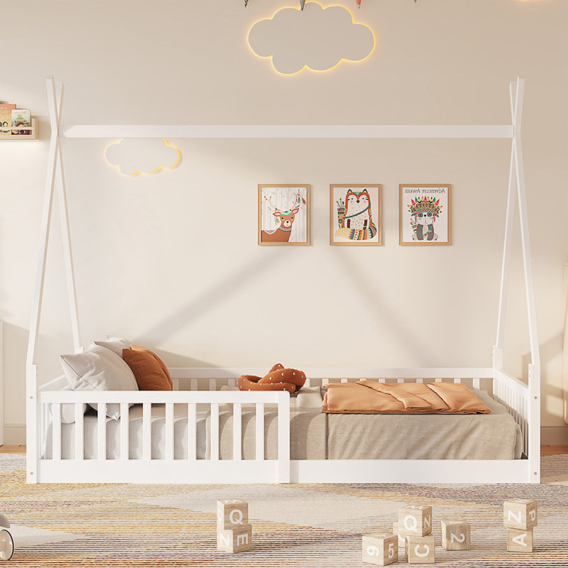 Lit simple en bois avec clôture, Blanc