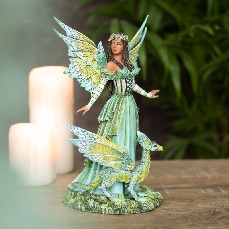 Foxborough Figurines & Sculptures