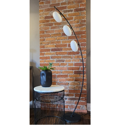 Lampe sur pied arquée 68 "Barraza