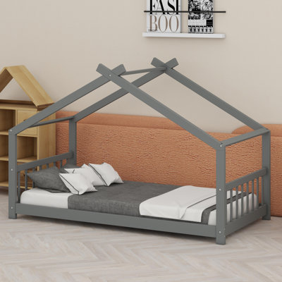 Lit en bois House House