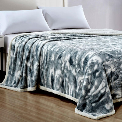 Ben & Jonah Faux Fur Blanket, Alaska Gray, King Size - Cozy & Soft Sherpa Fleece Throw For Bed & Couch