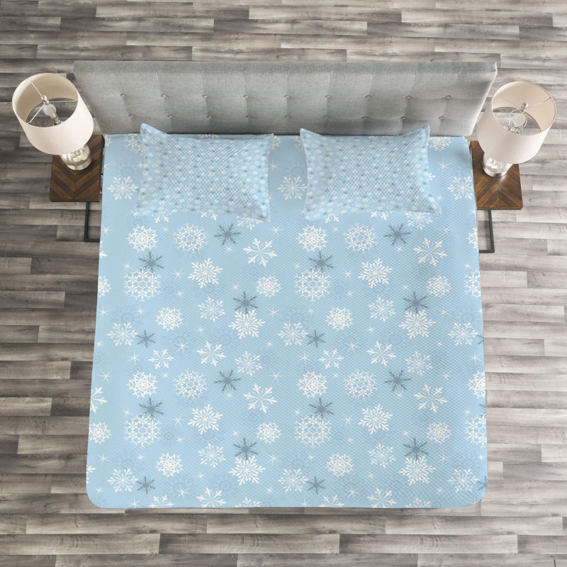 Traditional Polyester Coverlet, Queen Coverlet + 2 Shams