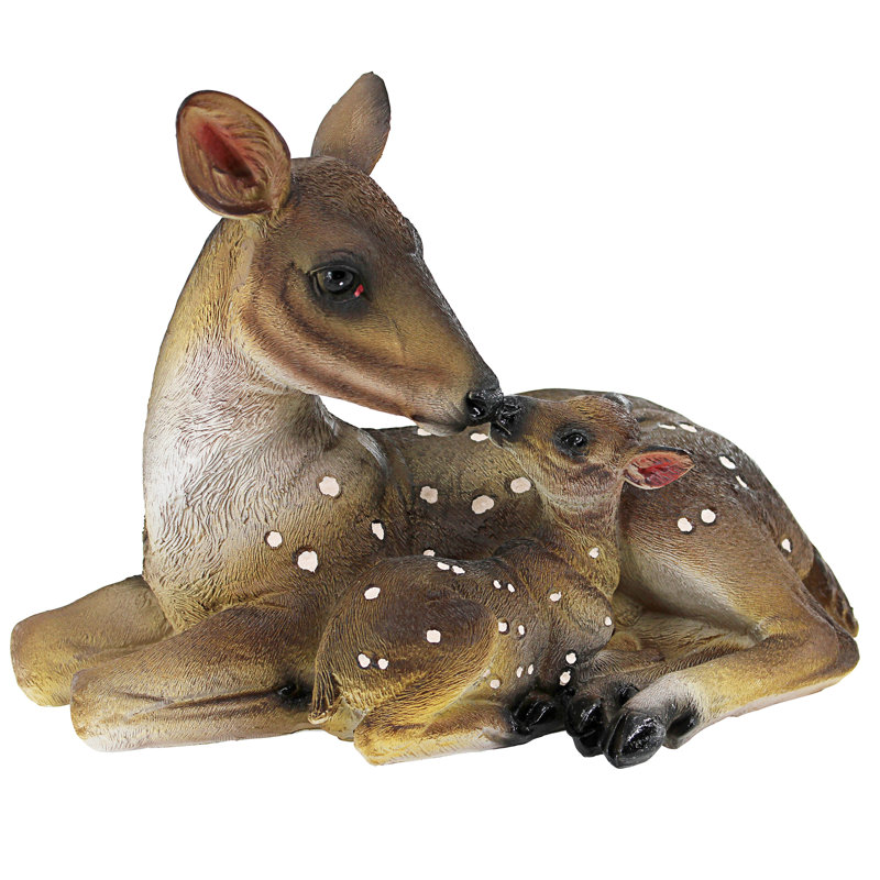 Statue «Mère biche et fauve»