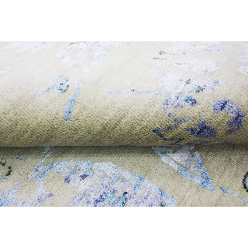 Oriental Area Rug in Silver, Rectangle 9' x 12'