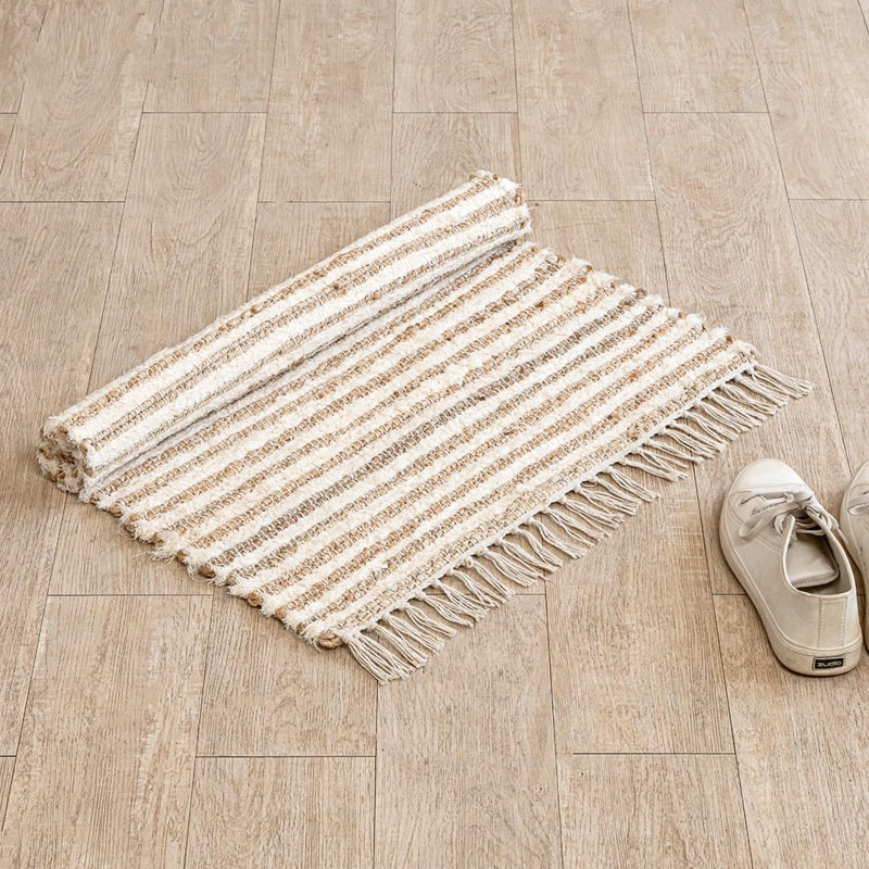 Paillasson en coton et jute avec pompons | 2 pi x 3 pi | Naturel | Tissé à la main, durable, style bohème, pour l'entrée, la cuisine, la salle de bain et la salle de lavage