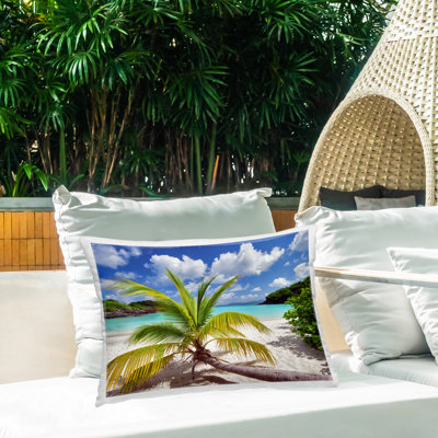Coussin décoratif d'extérieur Palm Tree Across Beach