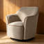 Fauteuil demi-tonneau en chenille-131092363