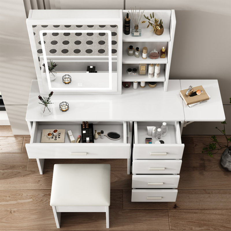 Bureau de coiffeuse avec miroir et lumières pour maquillage avec tablettes ouvertes et chaise