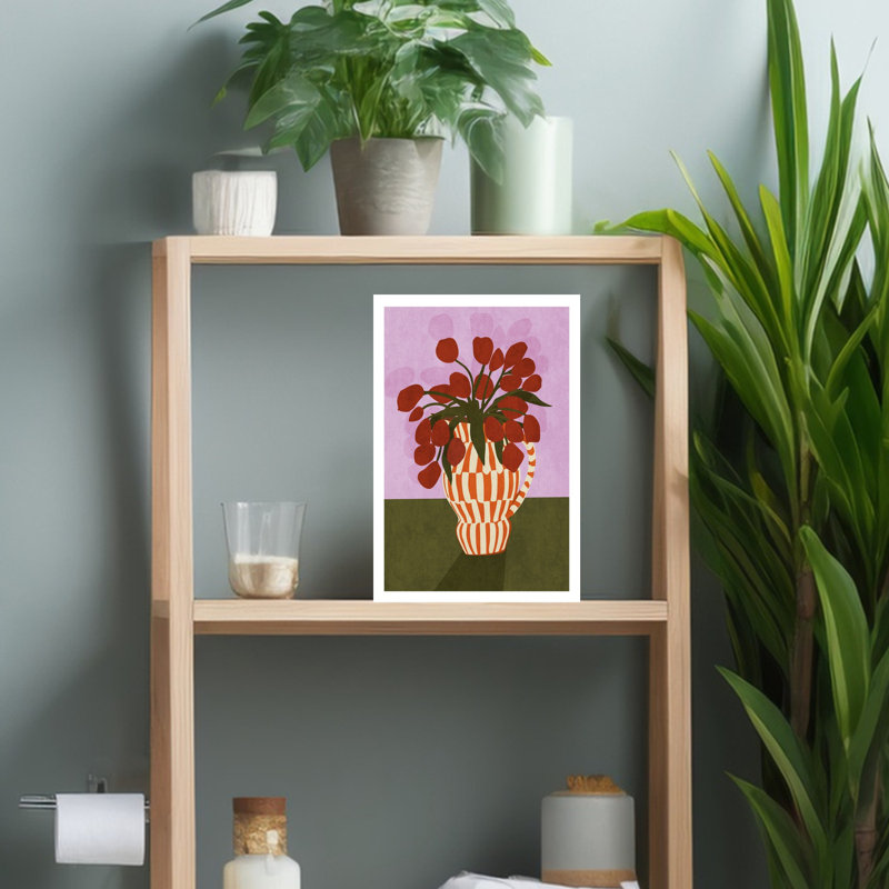 "Tulipes" audacieuses dans un vase, H 18 po x l 12 po
