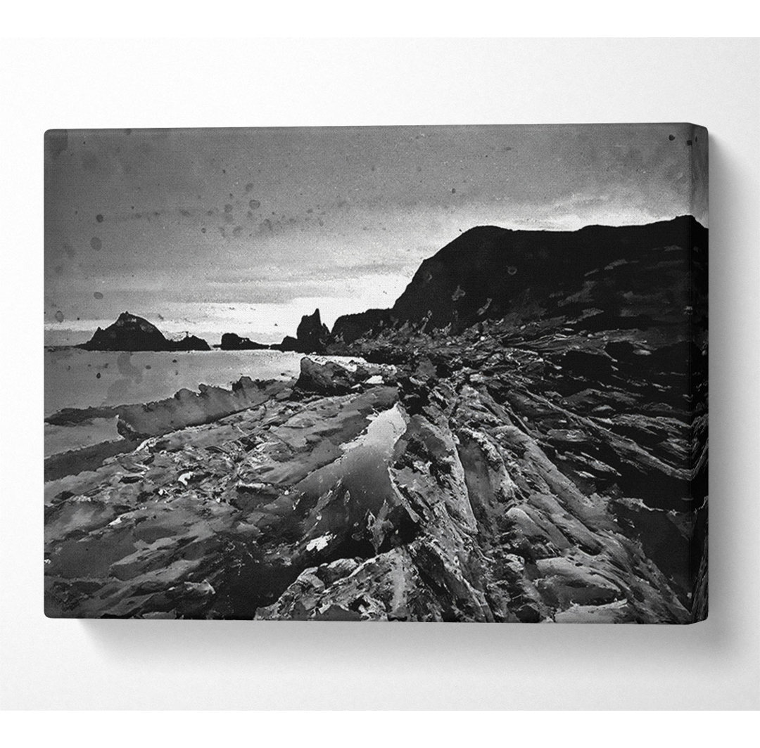 Ocean Rock Formation B N W - Kunstdrucke auf Segeltuch