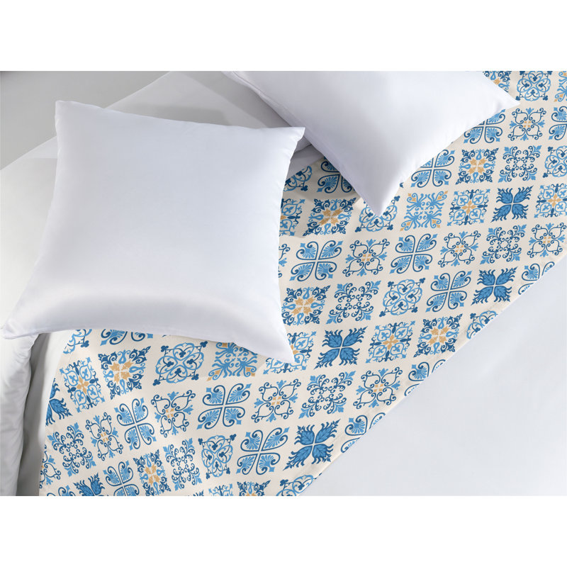 Chemin de lit oriental Ambesonne style nostalgique et floral bleu ciel blanc, Très grand lit