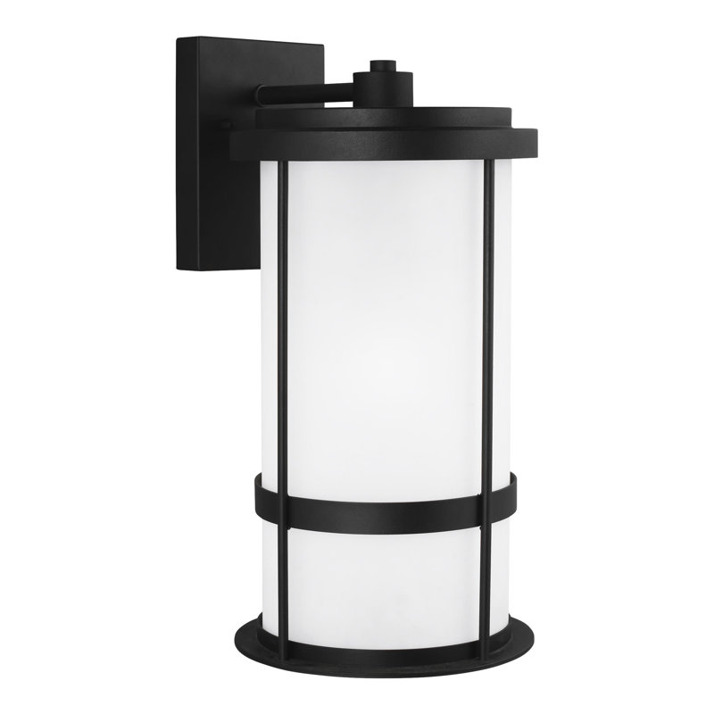 Grande lanterne murale d'extérieur à une lumière Wilburn de Génération Éclairage , Noir, H 20 po x l 10 po x P 10 po, 60 W