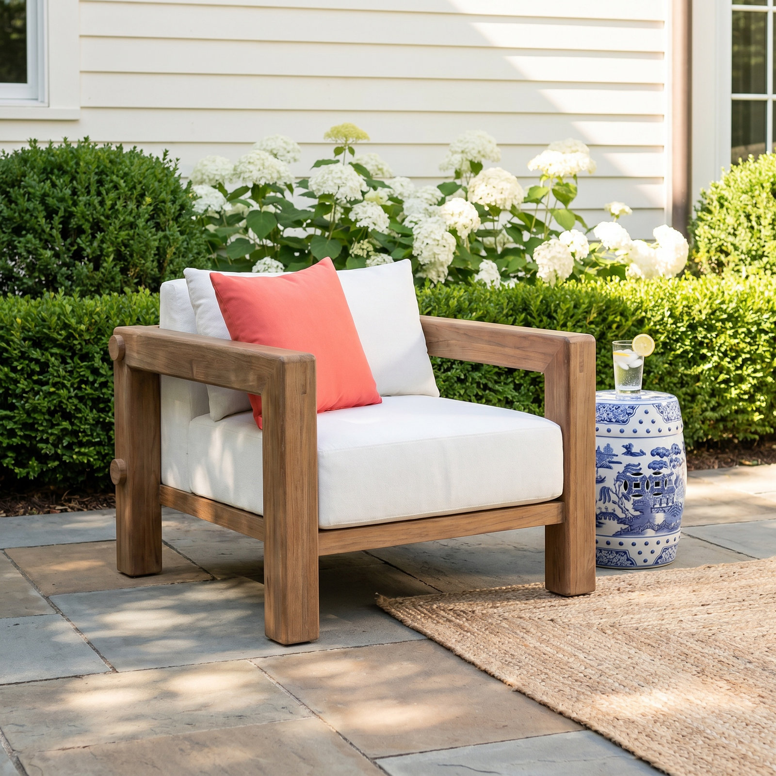 Lumi Outdoor Chair