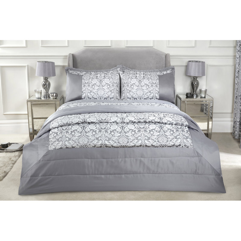 Eden Polyester Floral Bedspread, Silver
