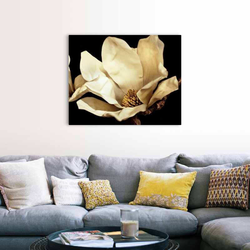 «Buttercream Magnolia I», art mural sur toile, H 45 po x l 36 po x P 1,25 po, Toile tendue