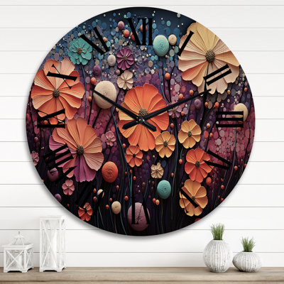 Horloge murale surdimensionnée en bois coloré