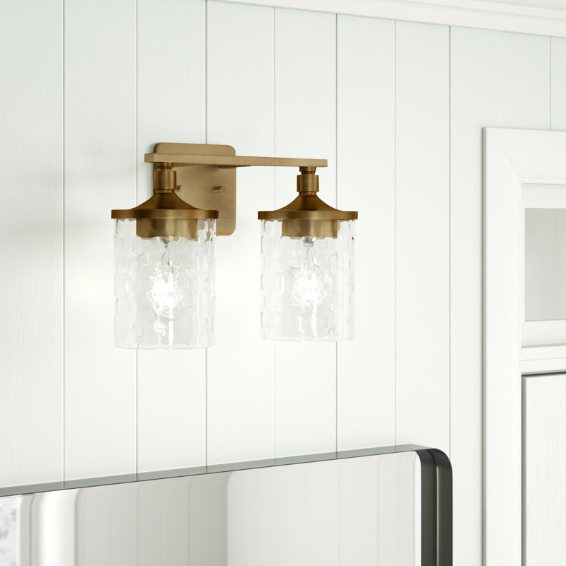 Éclairage pour meuble-lavabo à 3 lumières Baldwin, Laiton vieilli, Quatre lumières