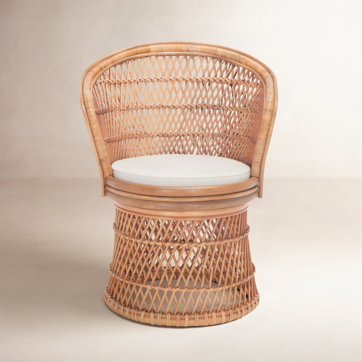 Rochellt Swivel Accent Chair, Natural