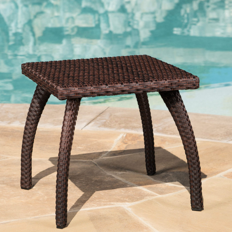 Table d'extérieur - Table d'appoint brune, améliore la fonctionnalité du patio et ajoute de la fonctionnalité
