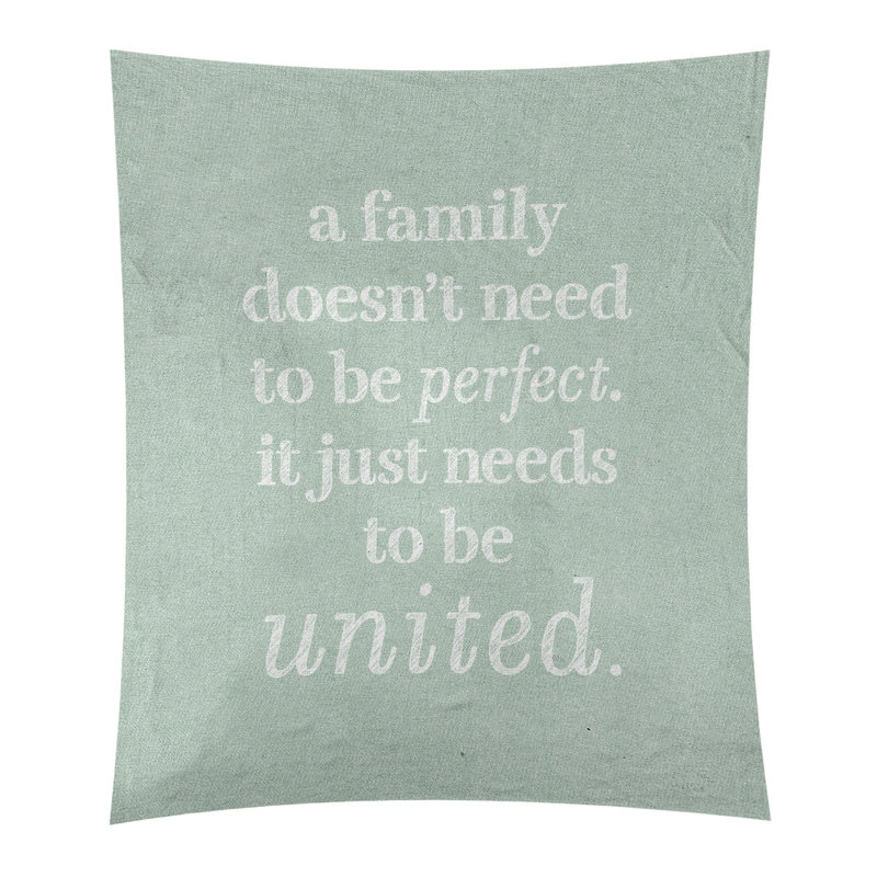 Tapisserie de polyester, citation à la famille love, H 104 po x l 88 po, Vert / blanc