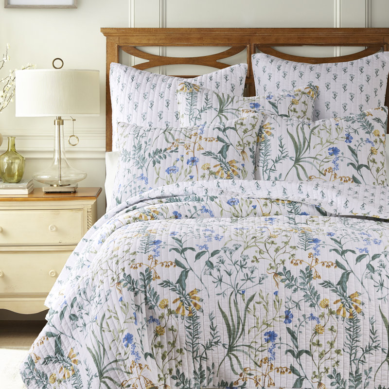 Apolonia Quilt Set, Full / Double Quilt + 2 Standard Shams