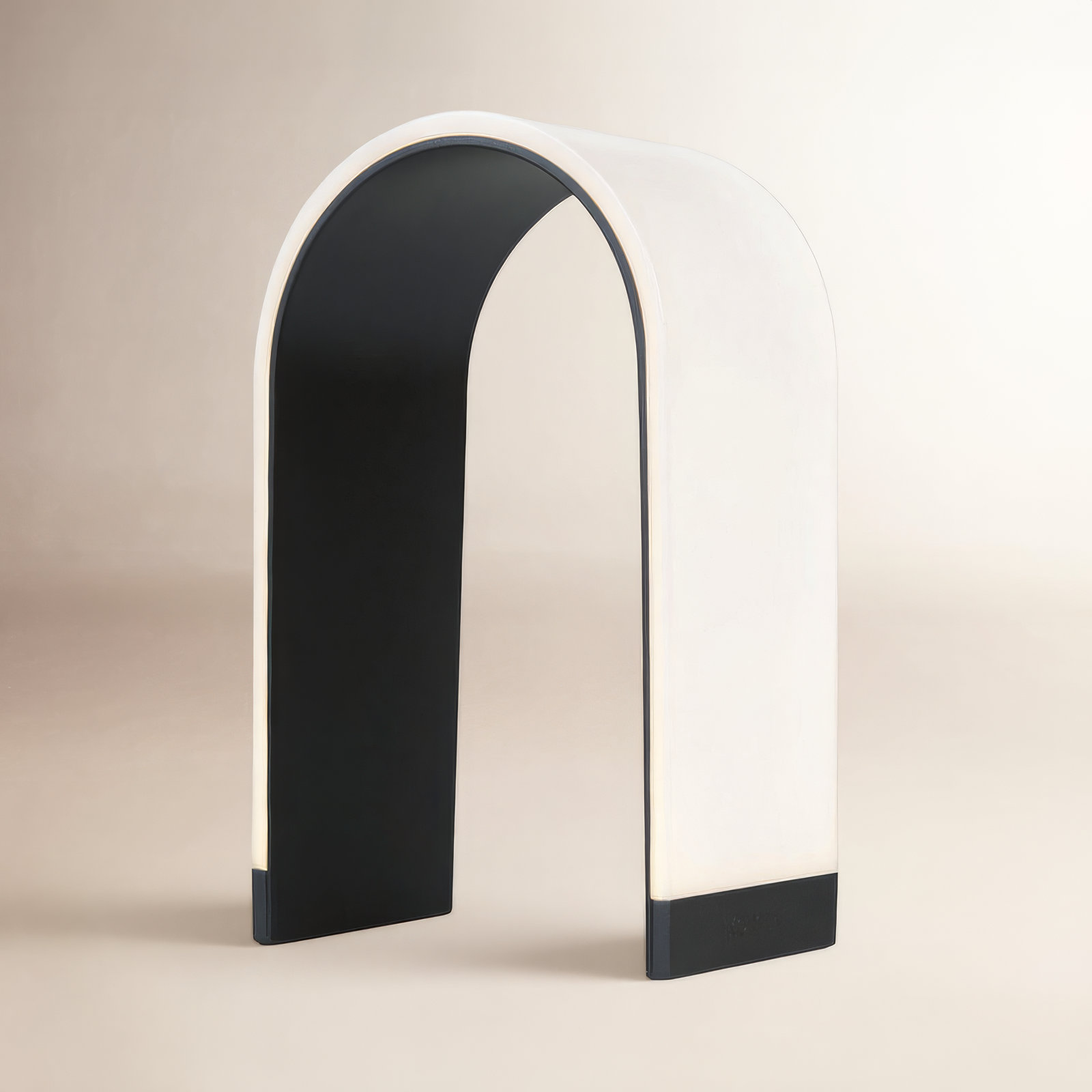 Mr. N Metal USB Novelty Lamp, Metallic Black