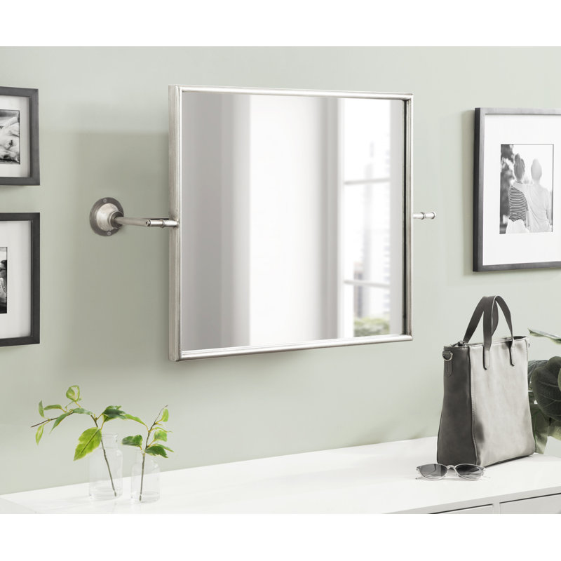 Miroir mural de salle de bain Dunnell, 30,25 po x 20 po, Argent