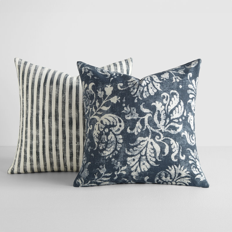 Ensemble de 2 coussins décoratifs à motifs de fils teints en fil du Bengale à rayures / floral délavé