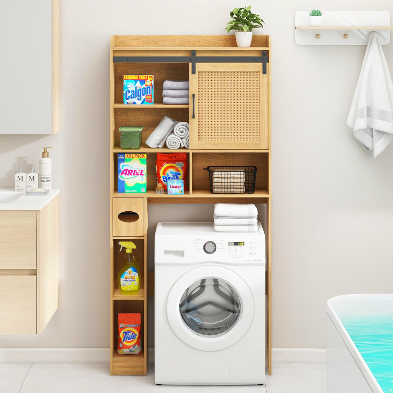 Armoire de rangement au-dessus de la toilette