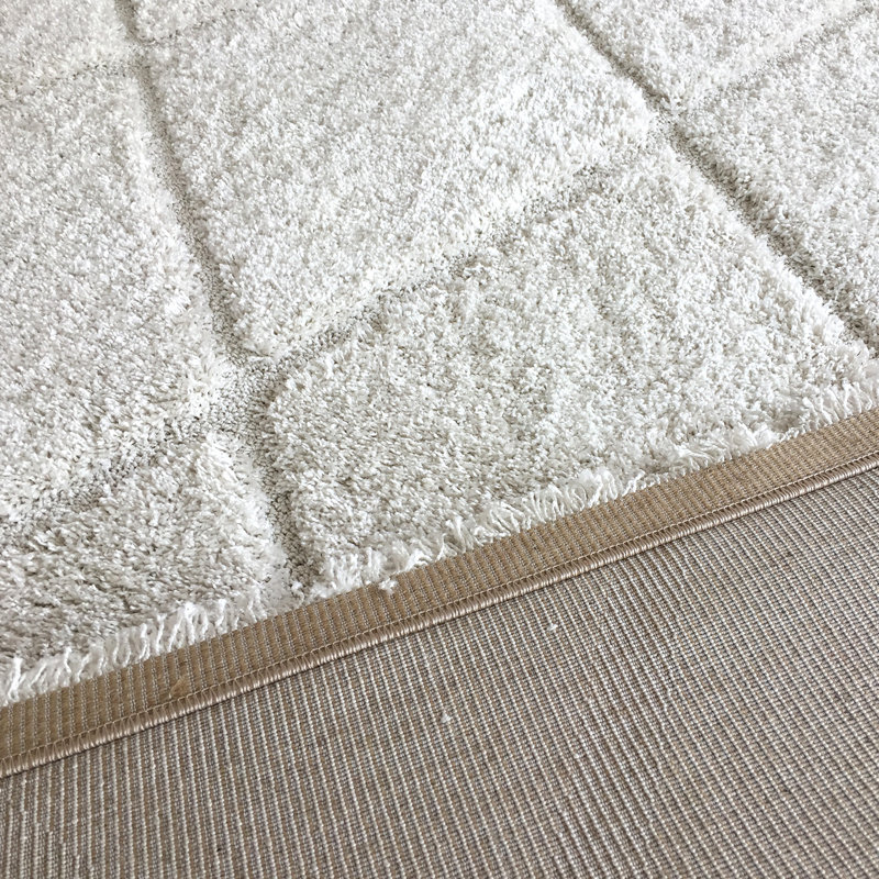 Tapis géométrique blanc, Rectangle 6 pi 7 po x 9 pi 6 po
