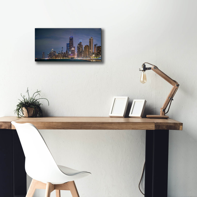 Art mural sur toile Latitude Run® «Chicago - Nightime Panorama» par Epic Portfolio, H 12 po x l 24 po x P 0,75 po