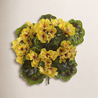 UV Resistant Geranium Floral Arrangement